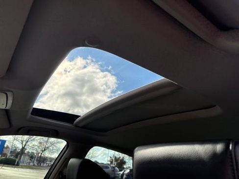 Used 2022 Honda Accord Touring image 16