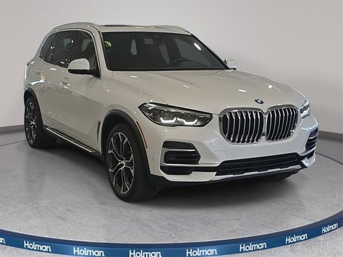 Certified 2022 BMW X5 sDrive40i w/ Premium Package image 3