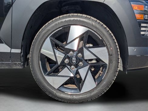 Used 2024 Hyundai Kona Limited AWD/4WD image 34