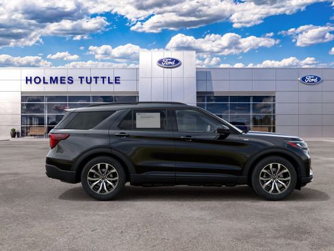 New 2027 Ford Explorer ST-Line RWD image 5