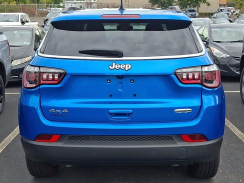 Used 2024 Jeep Compass Latitude AWD/4WD image 4