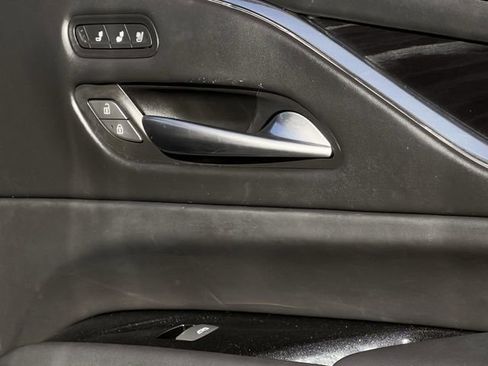 Certified 2024 Cadillac Escalade V w/ Heavy-Duty Trailer Package image 30