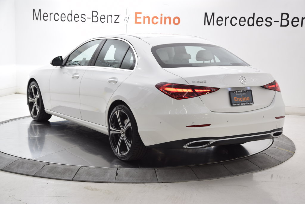 Used 2024 Mercedes-Benz C 300 Sedan image 4