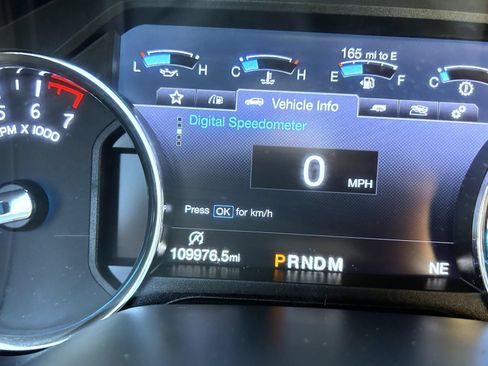 Used 2019 Ford Expedition Limited w/ Equipment Group 301A AWD/4WD image 14