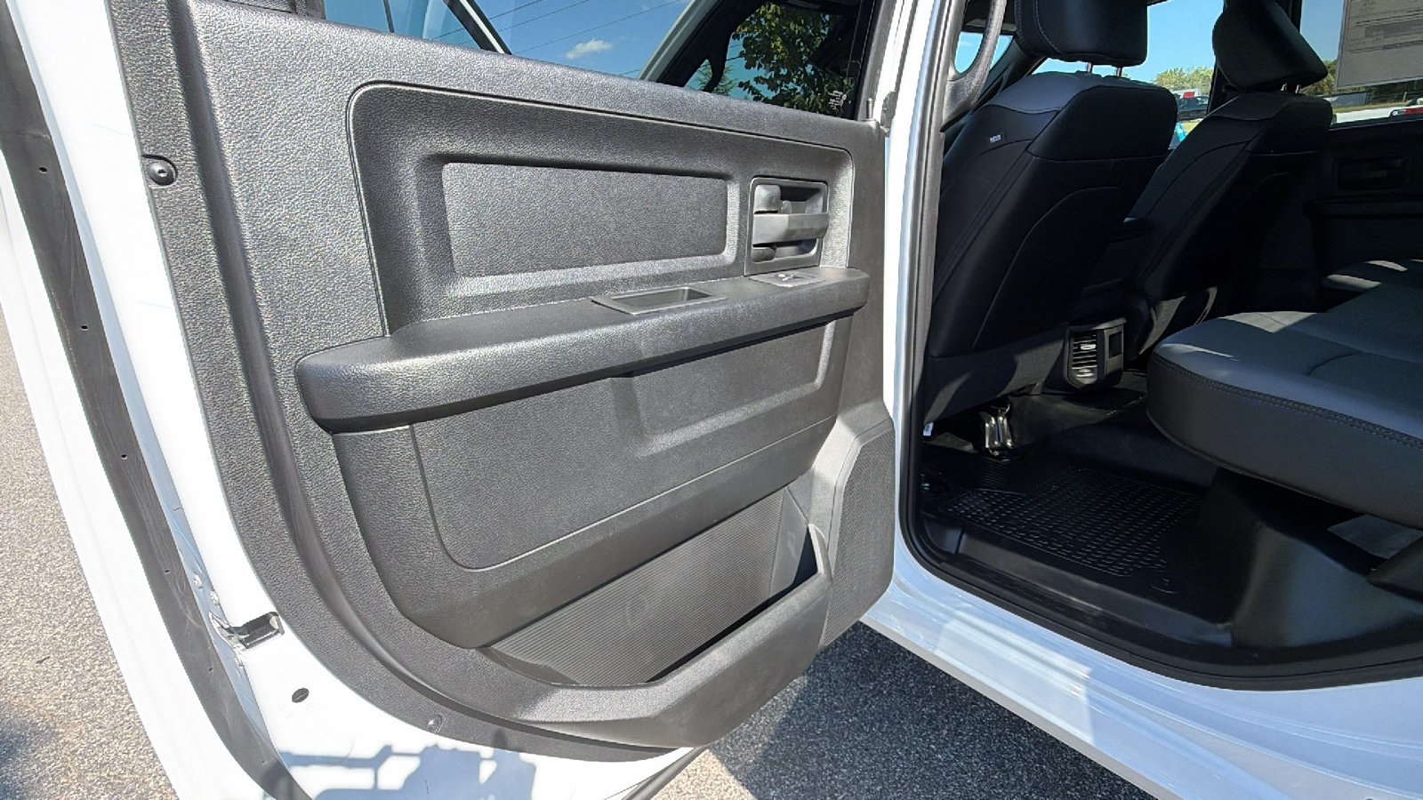 New 2027 RAM 2500 Tradesman AWD/4WD image 18