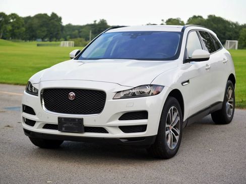 Used 2018 Jaguar F-PACE Premium AWD/4WD image 9