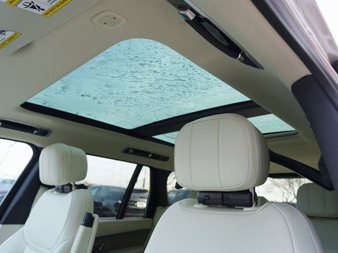 New 2026 Land Rover Range Rover SE AWD/4WD image 14