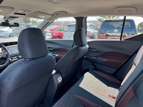 Used 2024 Nissan Kicks SR FWD image 21