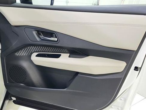 Certified 2024 Nissan Ariya AWD image 26