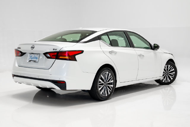 Used 2024 Nissan Altima 2.5 SV FWD image 30