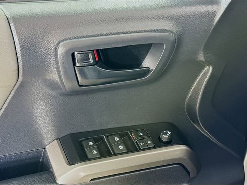 Certified 2023 Toyota Tacoma SR5 w/ Black Out Package (TMS) image 17