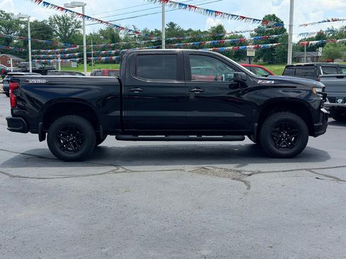 Used 2022 Chevrolet Silverado 1500 LT Trail Boss w/ Bed Protection Package AWD/4WD image 4