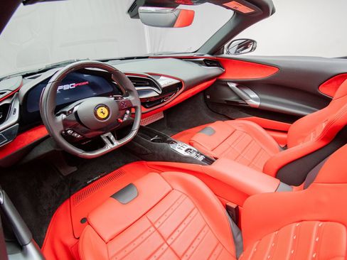 Used 2024 Ferrari SF90 Spider AWD/4WD image 17