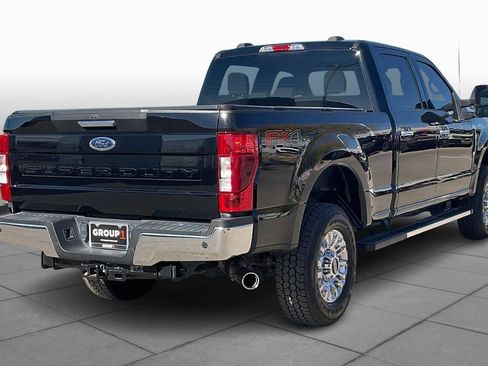 Used 2022 Ford F250 XLT w/ XLT Premium Package image 12