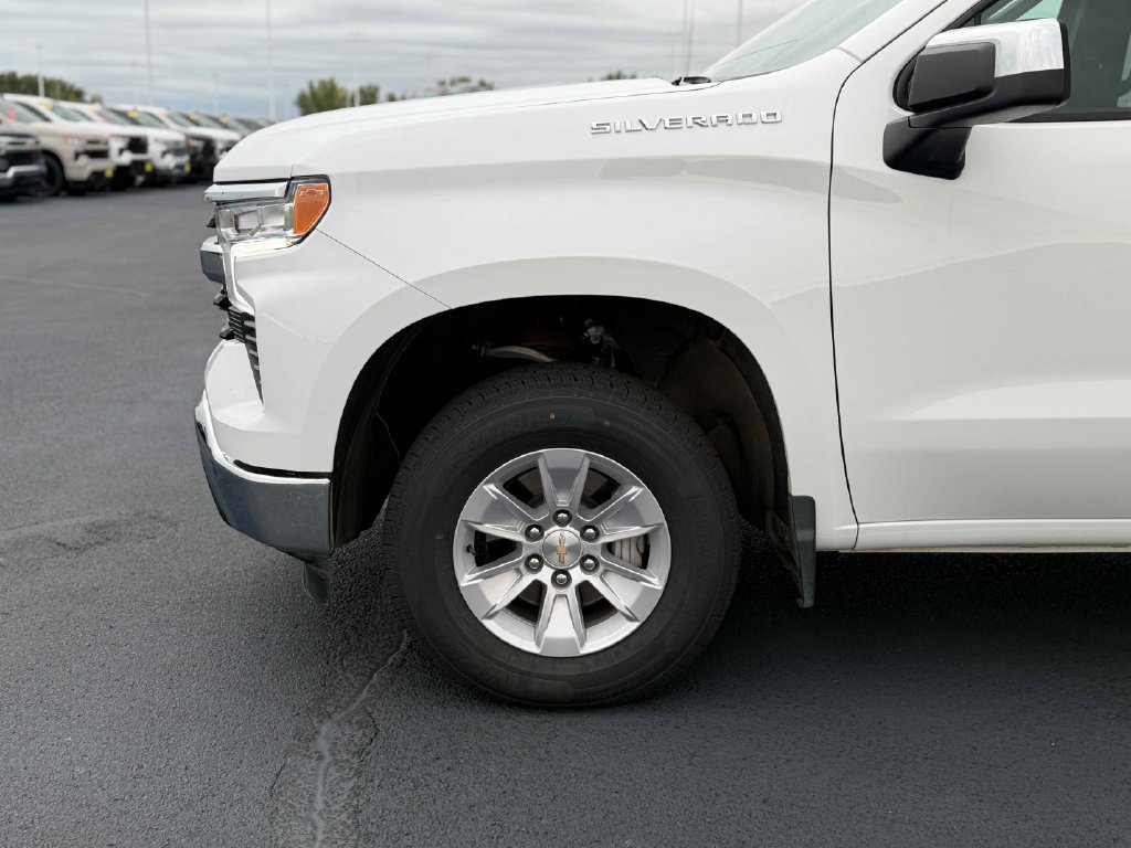 Used 2026 Chevrolet Silverado 1500 LT AWD/4WD image 12