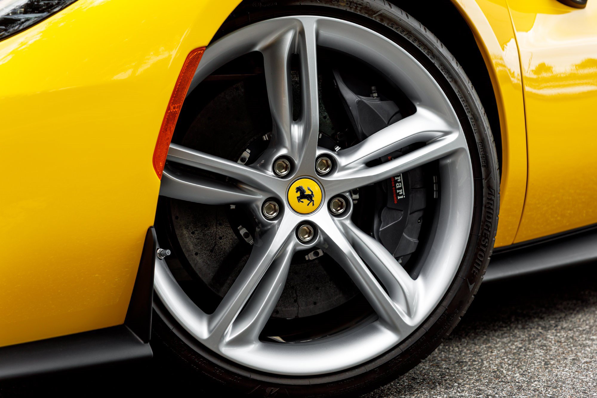 Used 2025 Ferrari 296 GTS RWD image 12