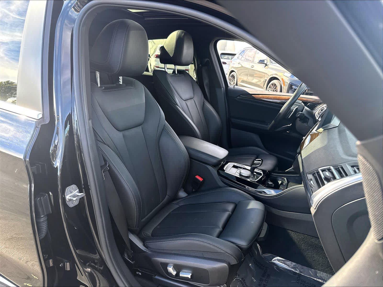 Used 2023 BMW X4 xDrive30i w/ Convenience Package AWD/4WD image 31