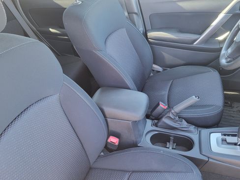 Used 2016 Subaru Forester 2.5i Premium image 13