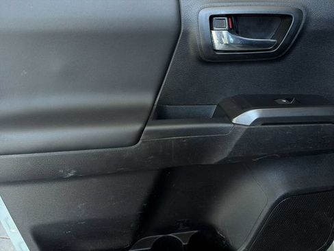 Used 2023 Toyota Tacoma TRD Sport AWD/4WD image 20
