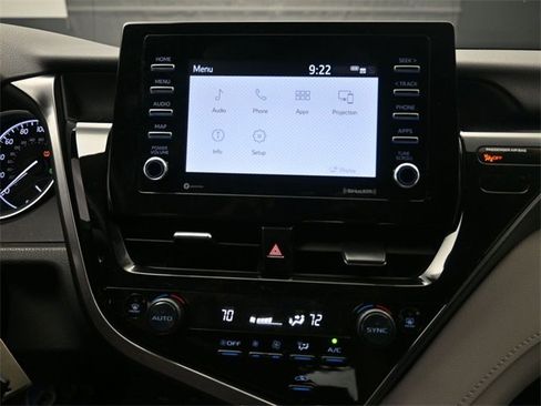 Used 2024 Toyota Camry LE image 11