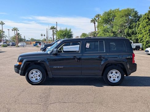 Used 2017 Jeep Patriot Sport w/ Power Value Group FWD image 6