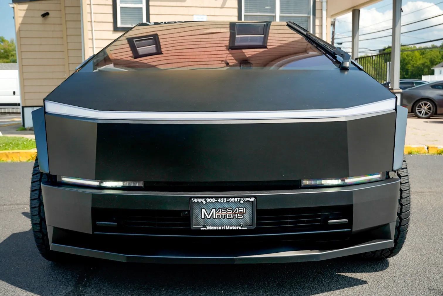 Used 2024 Tesla Cybertruck AWD Crew Cab image 2