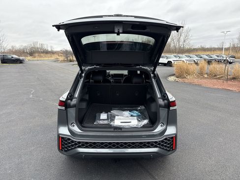 New 2026 Volkswagen Tiguan SE R-Line AWD/4WD image 24