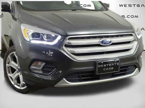 Used 2019 Ford Escape Titanium image 47