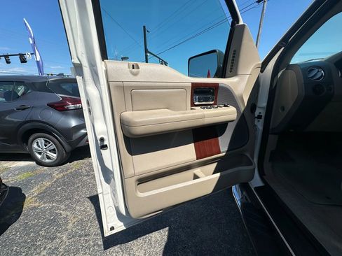 Used 2008 Ford F150 Lariat image 11