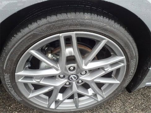 Used 2024 Nissan Altima 2.0 SR image 9