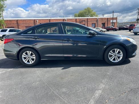 Used 2012 Hyundai Sonata GLS w/ Popular Equipment Pkg image 2