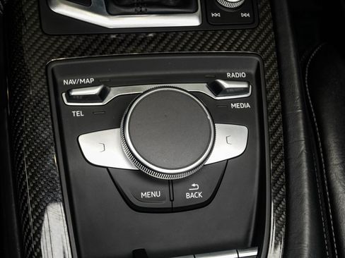 Used 2017 Audi R8 V10 w/ Carbon Exterior Package AWD/4WD image 28