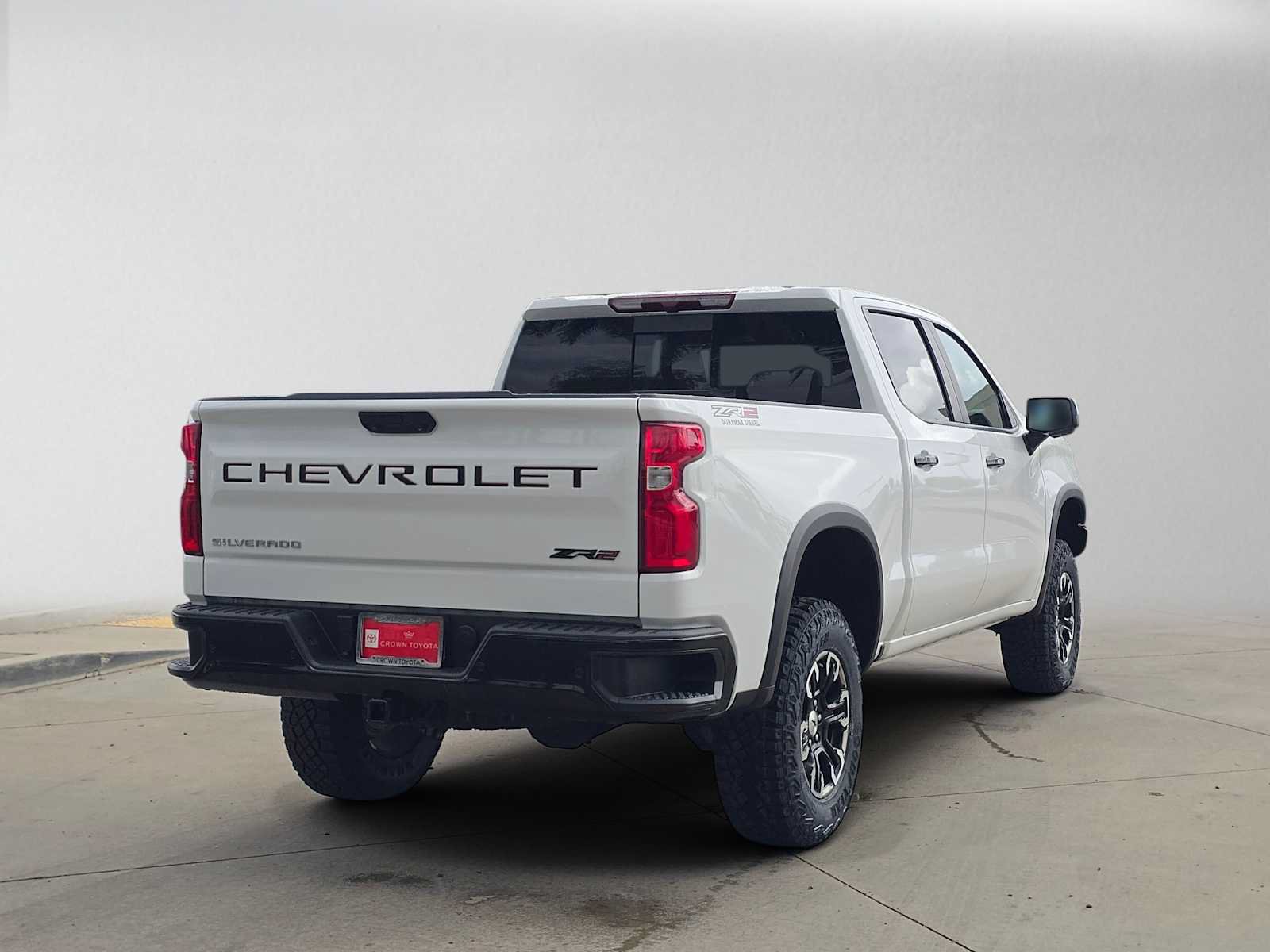 Used 2024 Chevrolet Silverado 1500 ZR2 AWD/4WD image 3