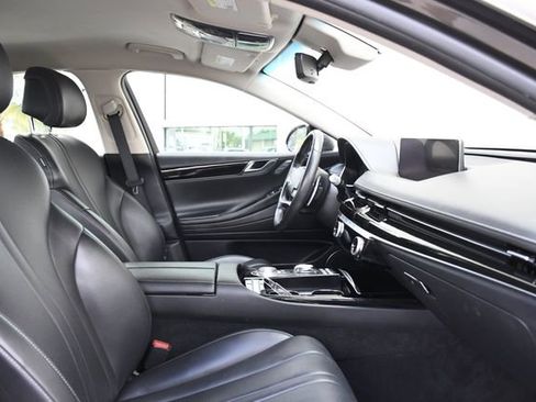 Used 2023 Genesis G80 2.5T image 32