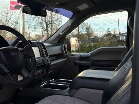 Used 2018 Ford F150 XLT w/ Equipment Group 302A Luxury image 18