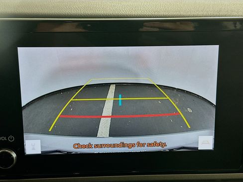 Used 2025 Toyota Camry LE image 23