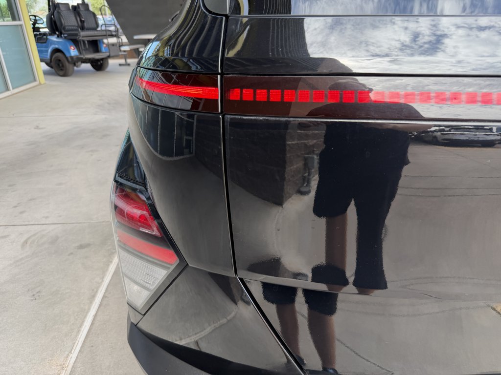 Used 2025 Hyundai Kona SEL FWD image 14