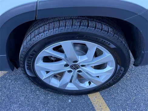 Used 2023 Volkswagen Taos S image 7