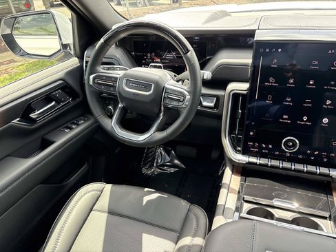 Used 2026 GMC Yukon XL Denali w/ Denali Reserve Package AWD/4WD image 26