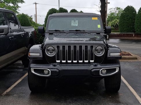 Used 2021 Jeep Wrangler Unlimited Sahara w/ Cold Weather Group AWD/4WD image 2