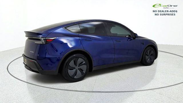 Used 2026 Tesla Model Y AWD image 9