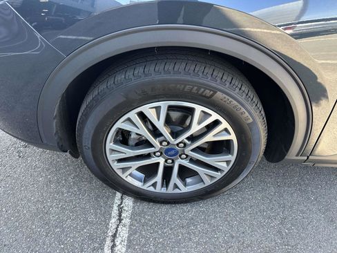 Used 2022 Ford Escape SEL image 8