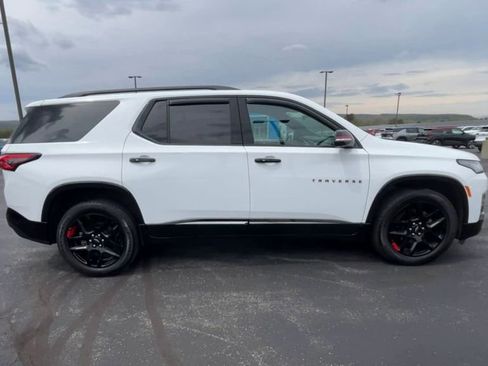 Certified 2023 Chevrolet Traverse Premier w/ Redline Edition AWD/4WD image 9