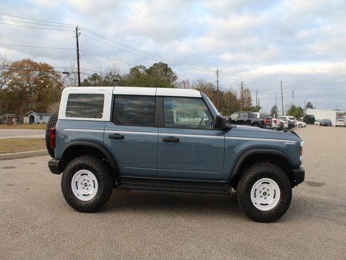 New 2025 Ford Bronco Heritage Edition image 10