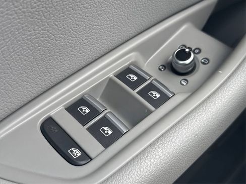 Used 2017 Audi A4 2.0T Premium Plus image 38