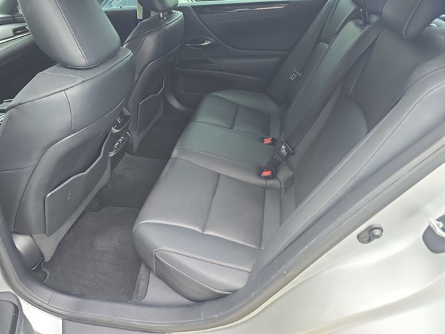 Used 2021 Lexus ES 350 w/ Accessory Package 2 FWD image 16