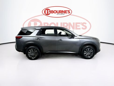 Used 2024 Nissan Pathfinder S AWD/4WD image 10