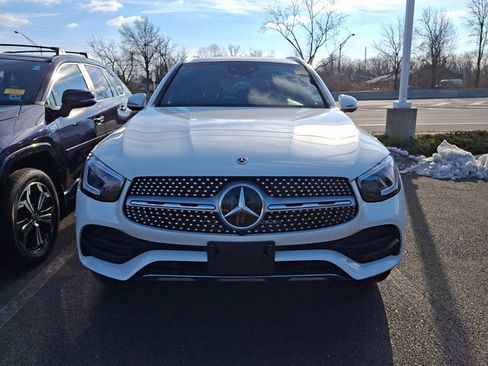 Used 2021 Mercedes-Benz GLC 300 4MATIC image 2