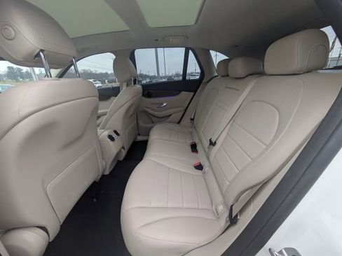 Used 2021 Mercedes-Benz GLC 300 4MATIC image 14