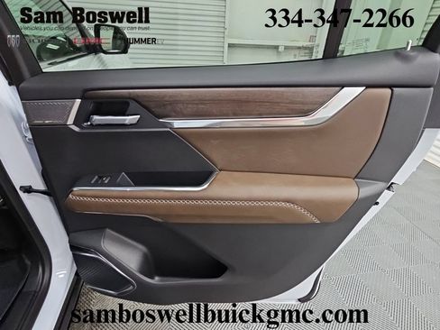 New 2026 GMC Acadia Denali Ultimate w/ LPO, All-Weather Package FWD image 41